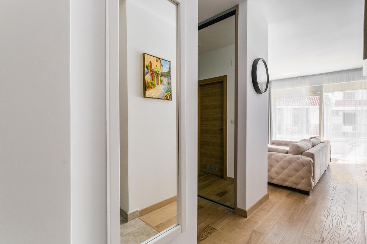 Apartments Lm Residence Рафаиловичи Экстерьер фото