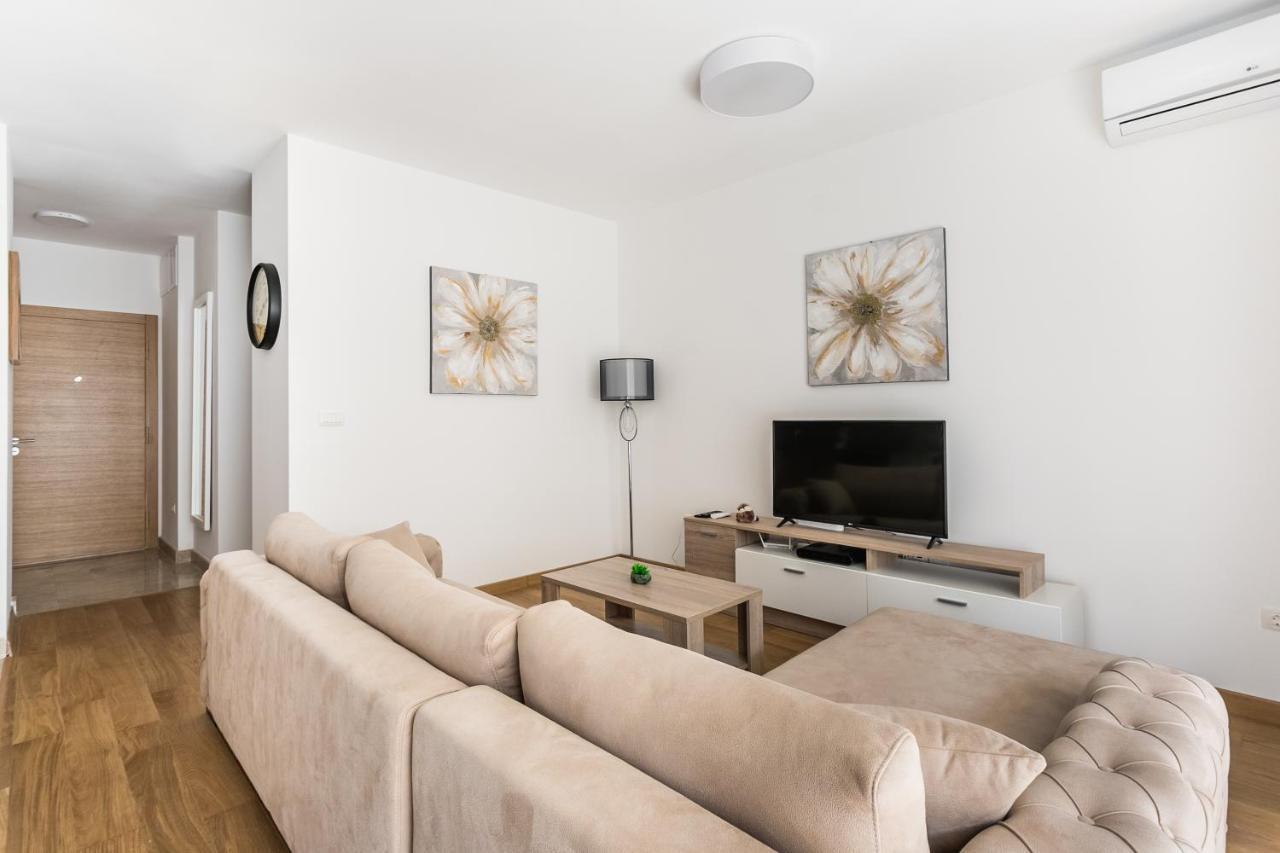 Apartments Lm Residence Рафаиловичи Экстерьер фото