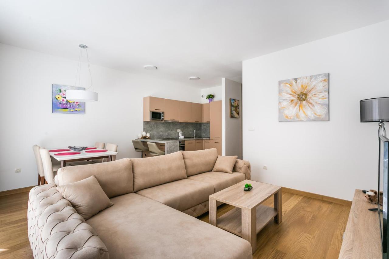 Apartments Lm Residence Рафаиловичи Экстерьер фото