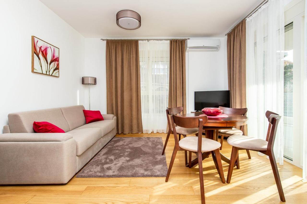 Apartments Lm Residence Рафаиловичи Экстерьер фото
