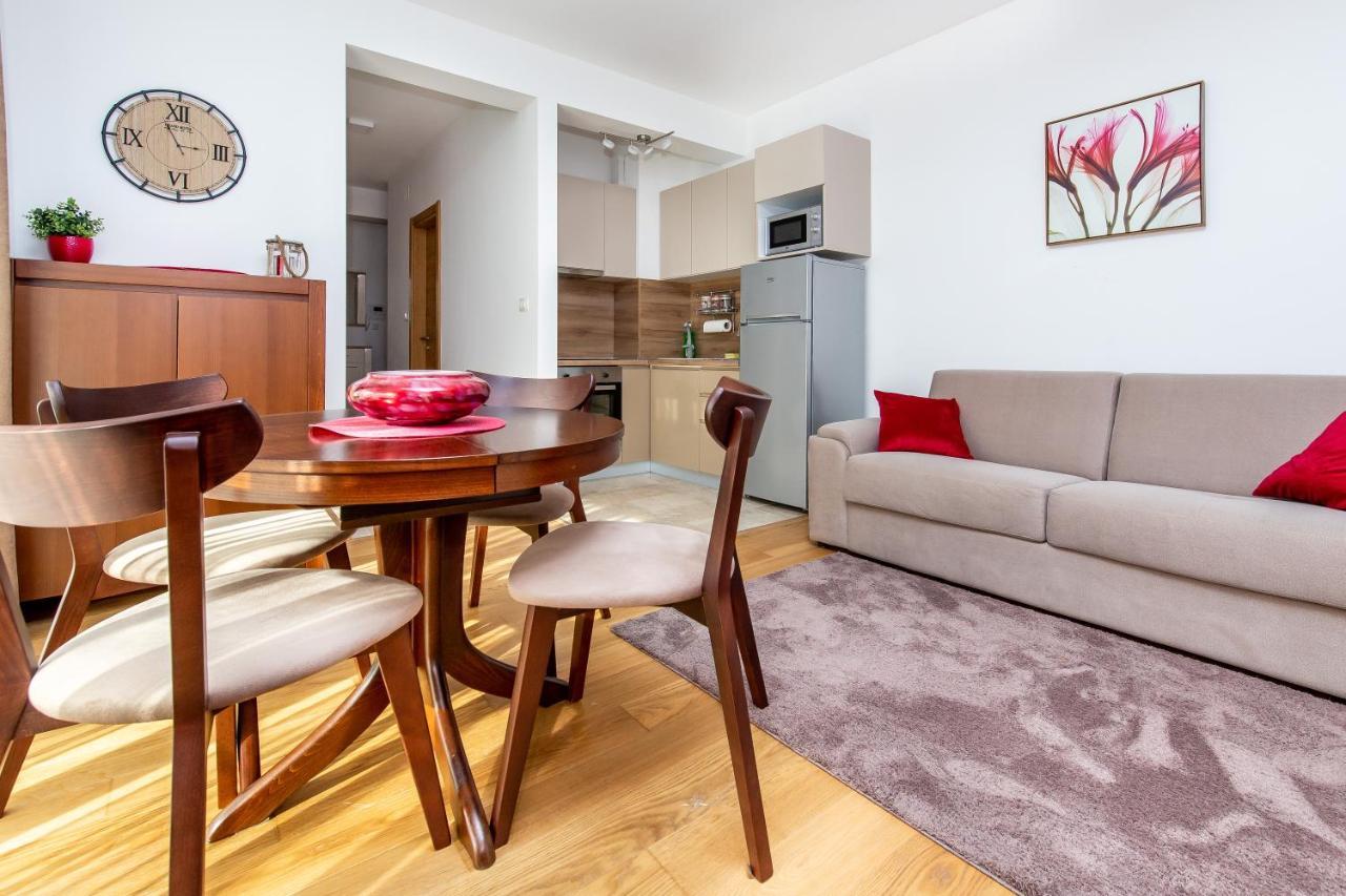 Apartments Lm Residence Рафаиловичи Экстерьер фото