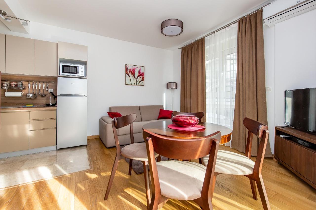 Apartments Lm Residence Рафаиловичи Экстерьер фото